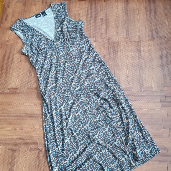 Mossimo Supply Co. Dresses & Skirts - Mossimo leopard dress Mossimo Supply Co. Dresses & Skirts - Mossimo leopard dress